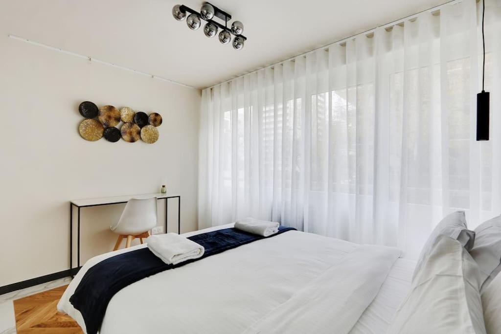 Appartement Cosy Pour 4 A La Villette - Parijs Buitenkant foto