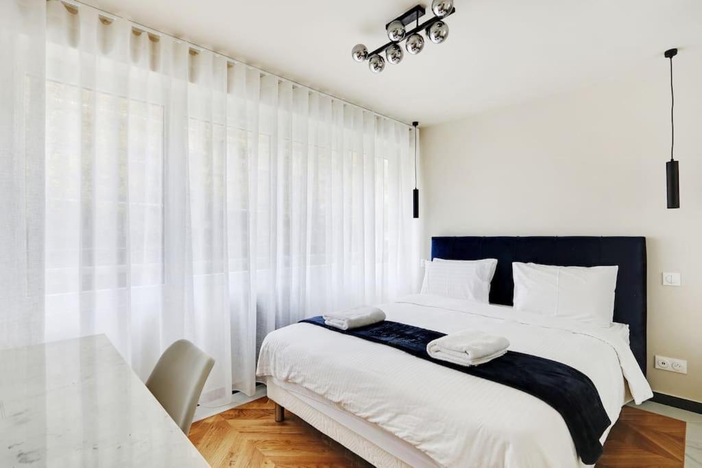 Appartement Cosy Pour 4 A La Villette - Parijs Buitenkant foto